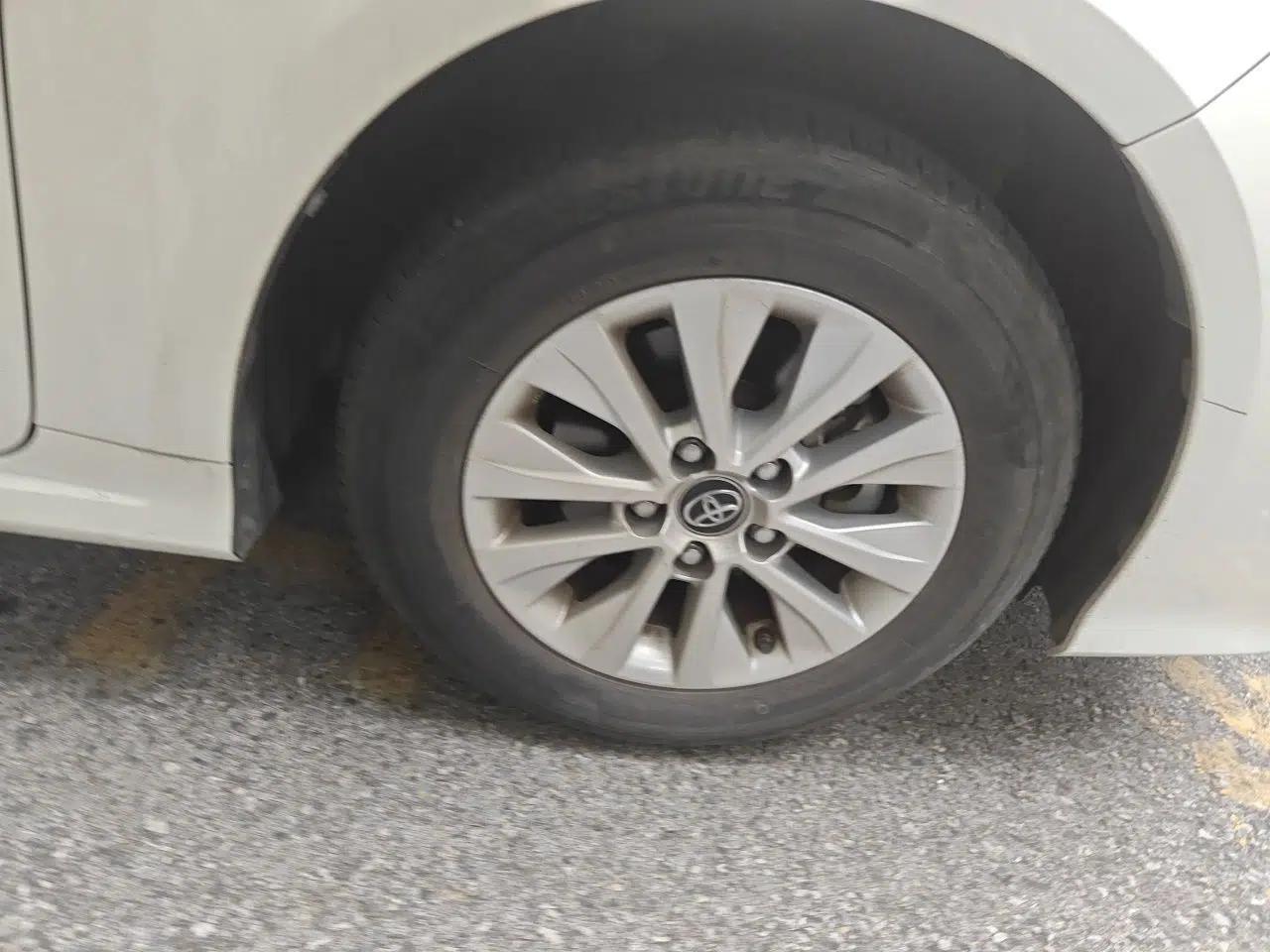 Toyota Corolla 2021 1.2T S-CVT Pioneer Edition — миниатюра 5