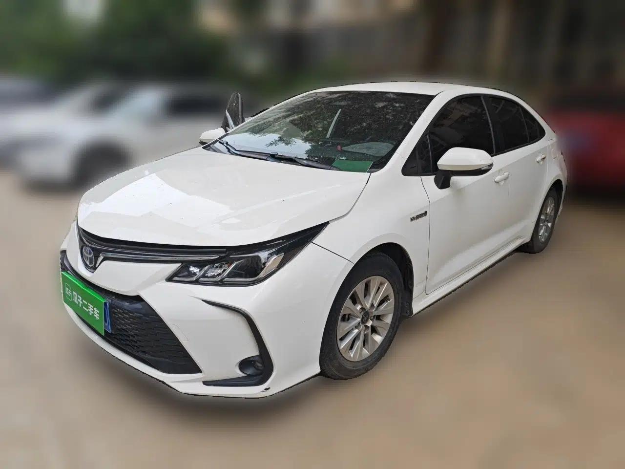 Toyota Corolla 2023 1.8L Smart Electric Hybrid Dual-Motor Pioneer Edition — миниатюра 1