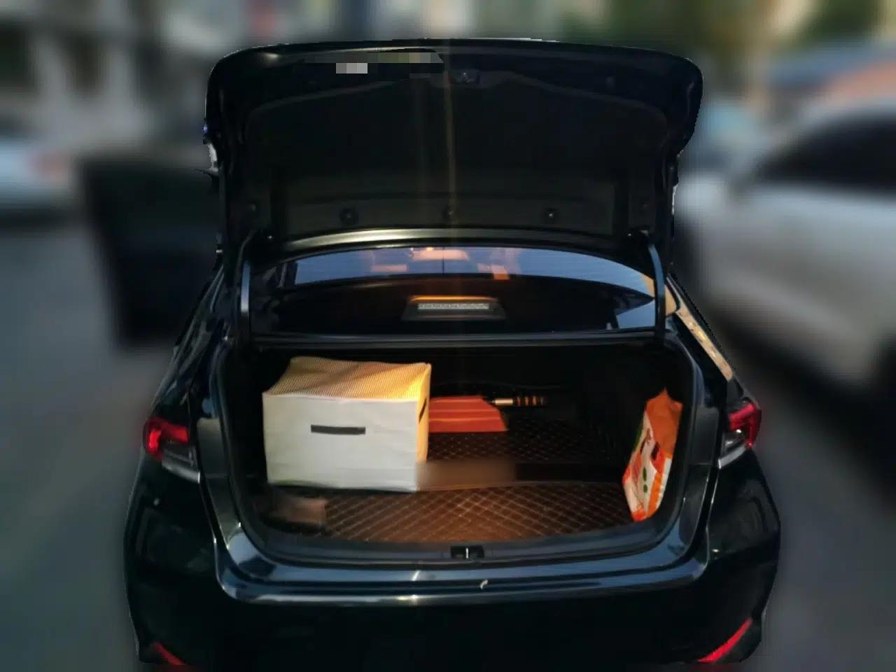 Toyota Corolla 2021 TNGA 1.5L CVT Elite Edition — миниатюра 19