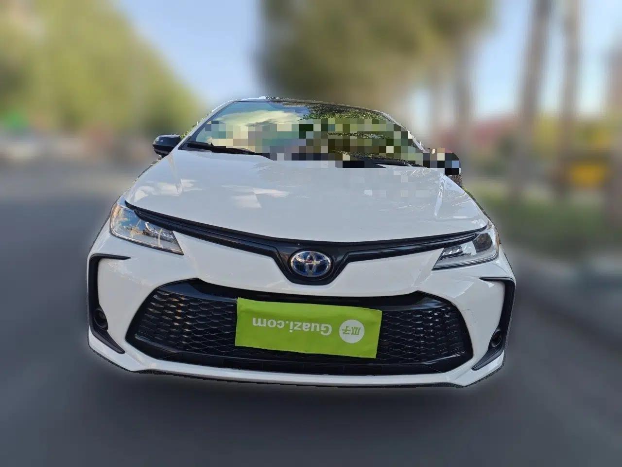 Toyota Corolla 2023 1.8L Smart Electric Hybrid Dual-Motor Elite Edition — миниатюра 2