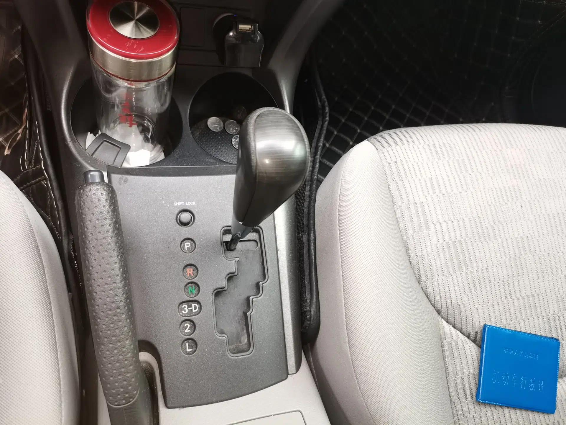 Toyota RAV4 2009 2.0L Automatic Luxury Edition — миниатюра 14