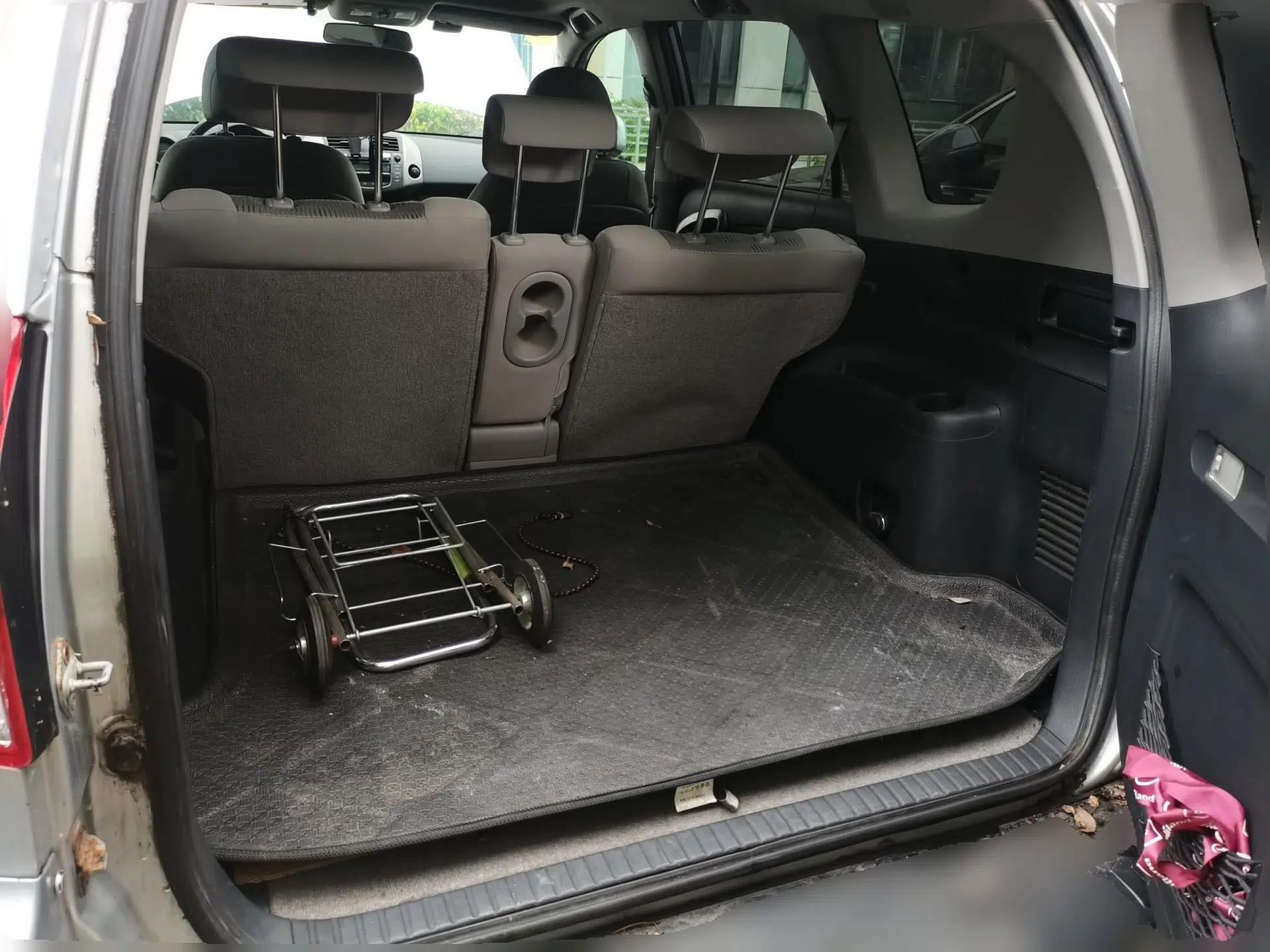 Toyota RAV4 2009 2.0L Automatic Luxury Edition — миниатюра 19