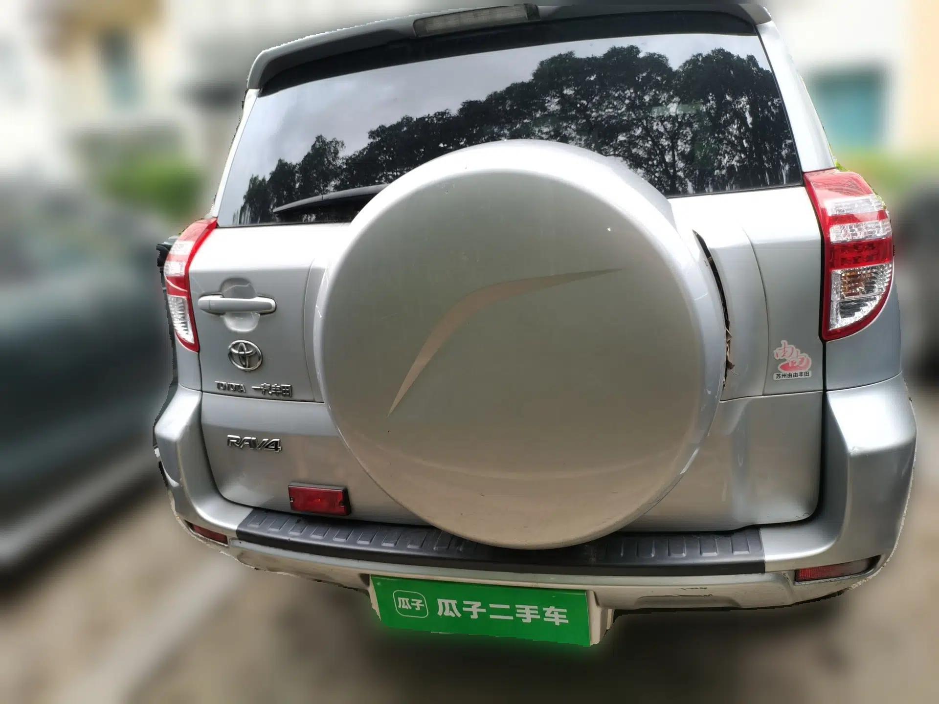 Toyota RAV4 2009 2.0L Automatic Luxury Edition — миниатюра 5