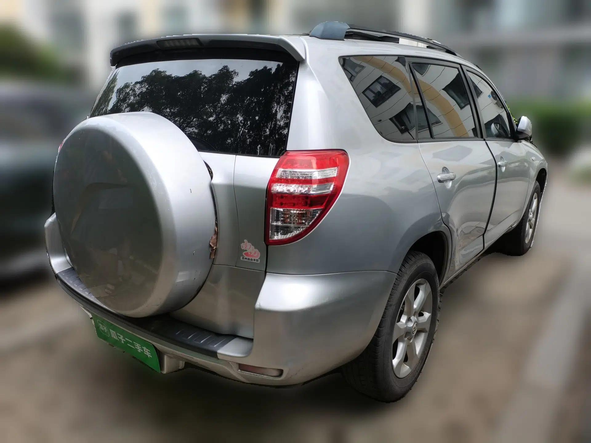 Toyota RAV4 2009 2.0L Automatic Luxury Edition — миниатюра 6