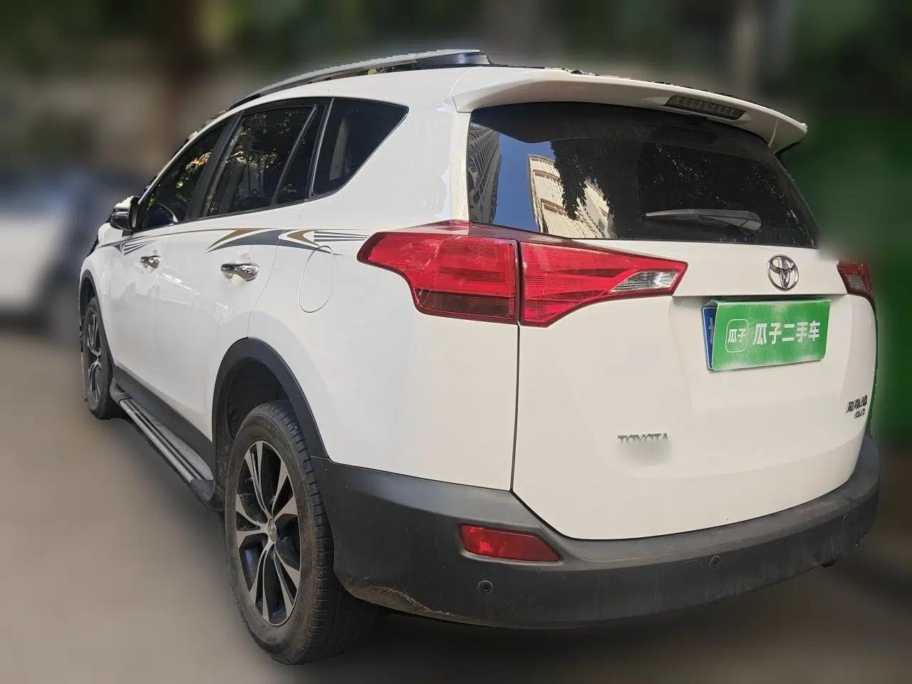 Toyota RAV4 2013 2.5L Automatic 4x4 Luxury Edition — миниатюра 4