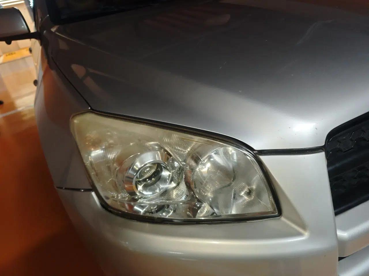 Toyota RAV4 2011 2.0L Automatic Classic Edition — миниатюра 7