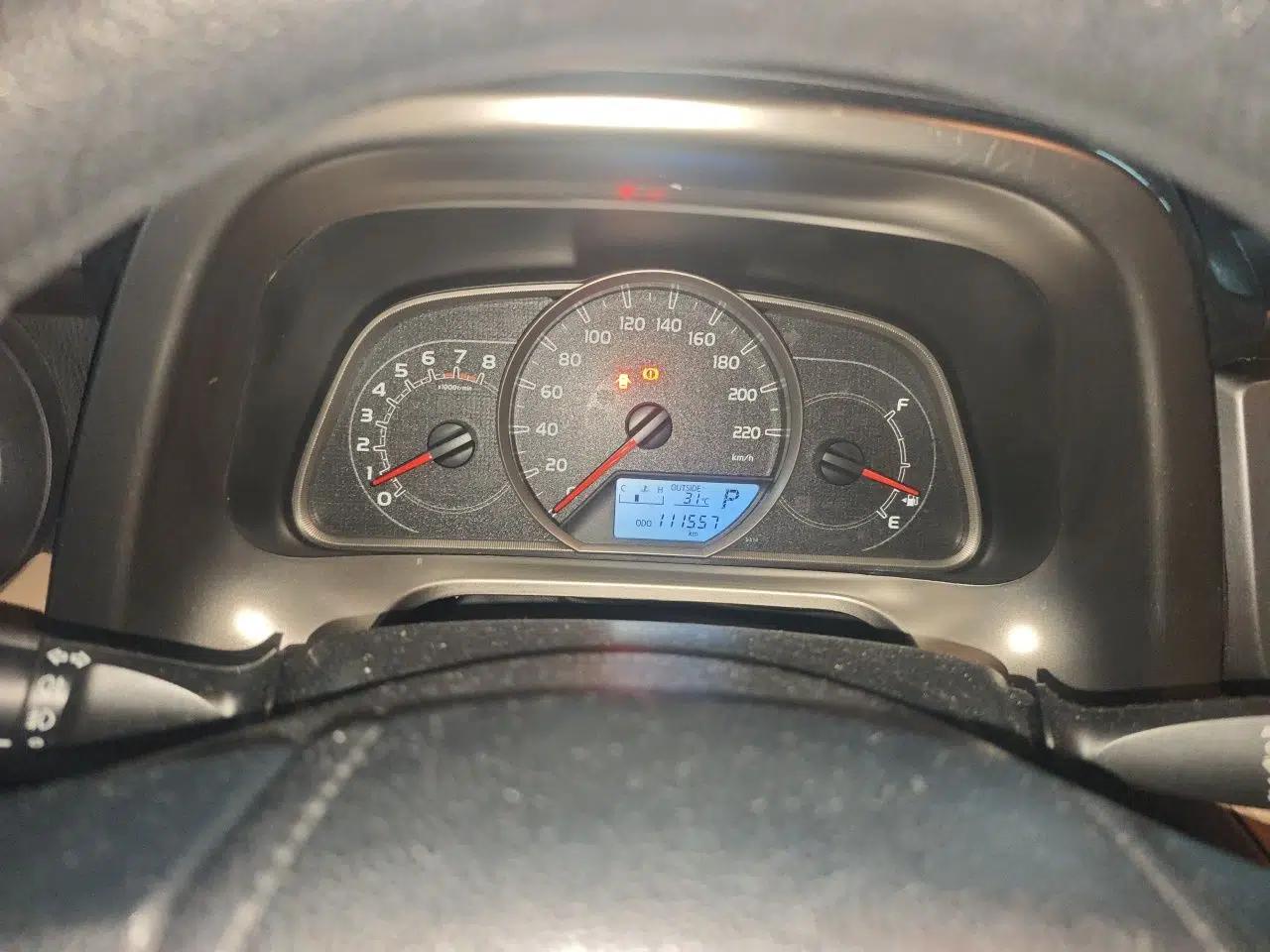 Toyota RAV4 2013 2.0L CVT Two-Wheel Drive Urban Edition — миниатюра 11