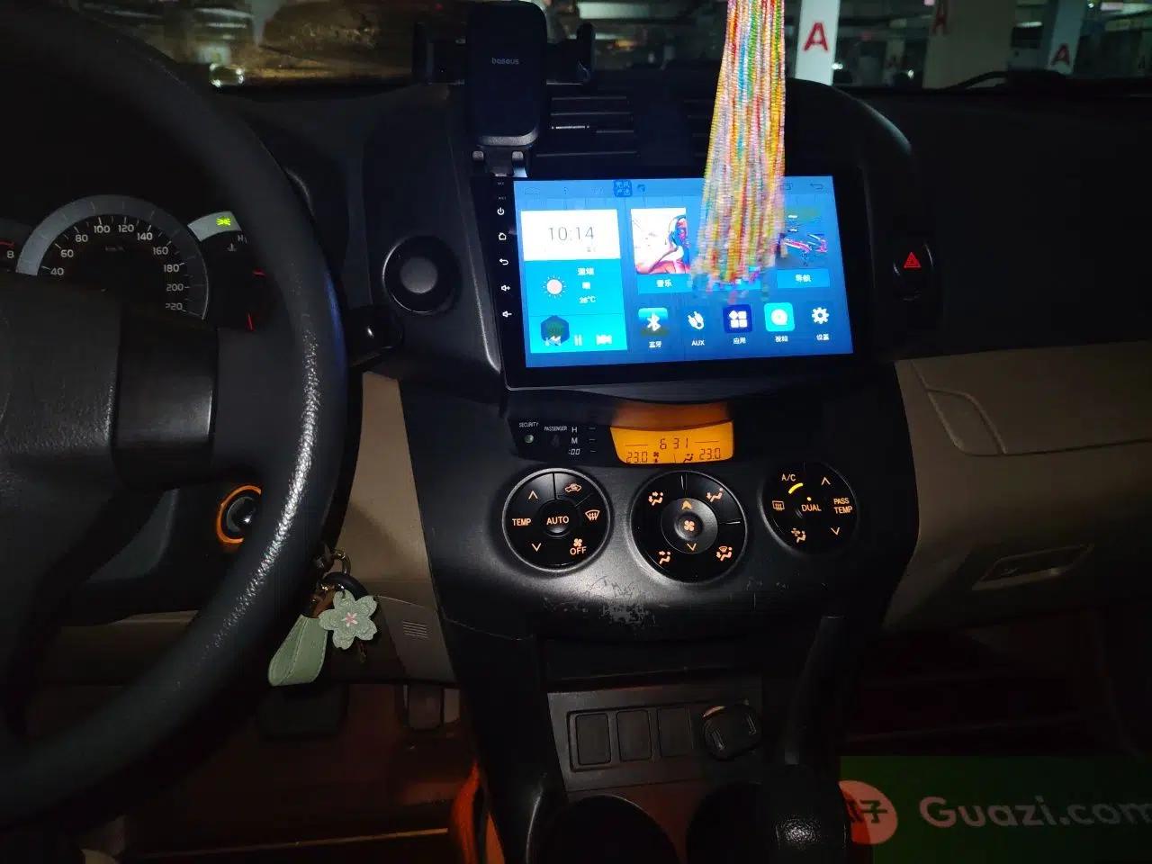 Toyota RAV4 2011 2.0L Automatic Classic Edition — миниатюра 13