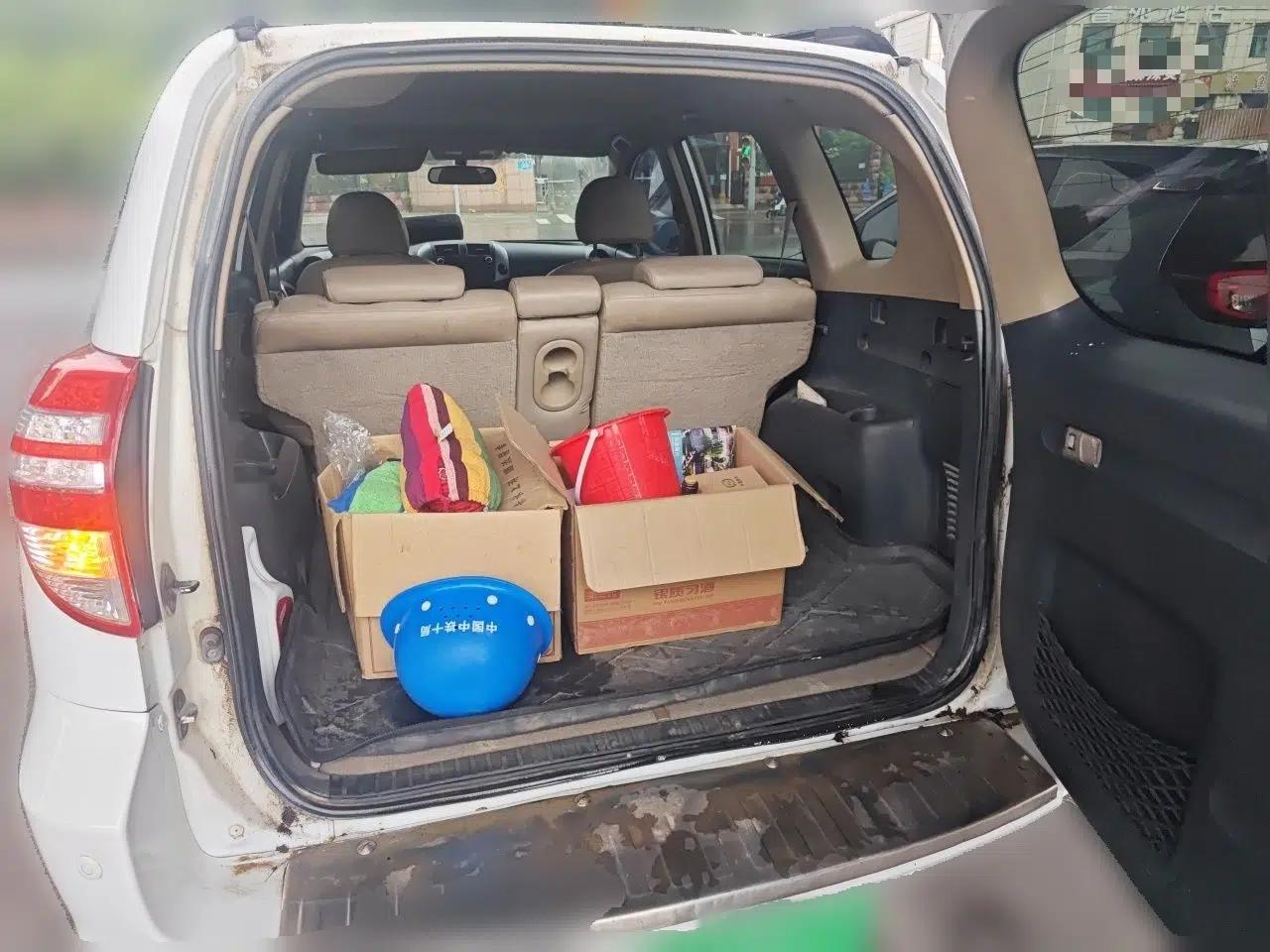 Toyota RAV4 2011 2.4L Automatic 4x4 Luxury Edition — миниатюра 19