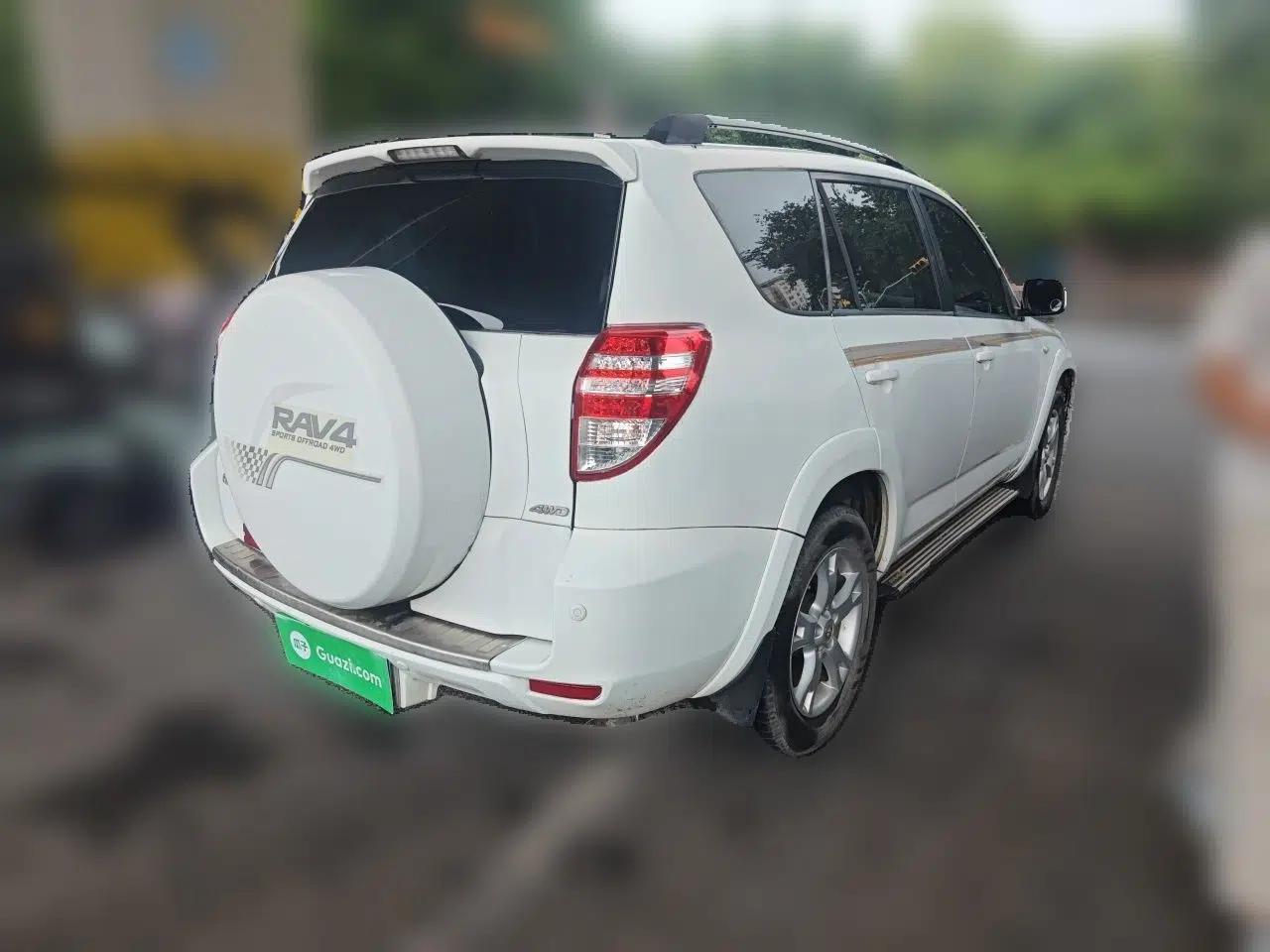 Toyota RAV4 2011 2.4L Automatic 4x4 Luxury Edition — миниатюра 6