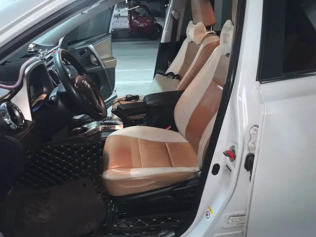 Toyota RAV4 2015 2.0L CVT Two-Wheel Drive Fashion Edition — миниатюра 15