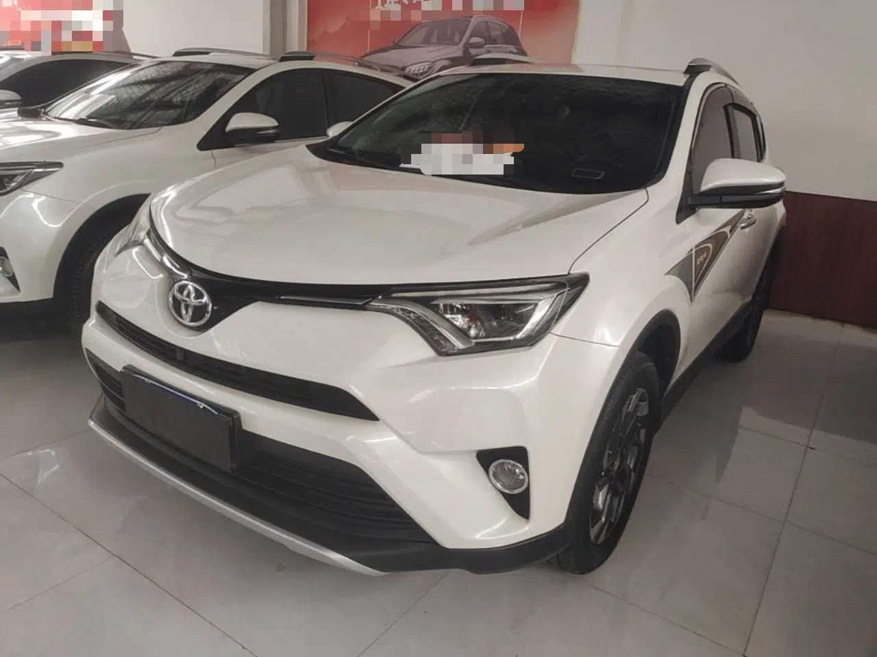 Toyota RAV4 2016 2.5L Automatic 4x4 Elite Edition — миниатюра 1