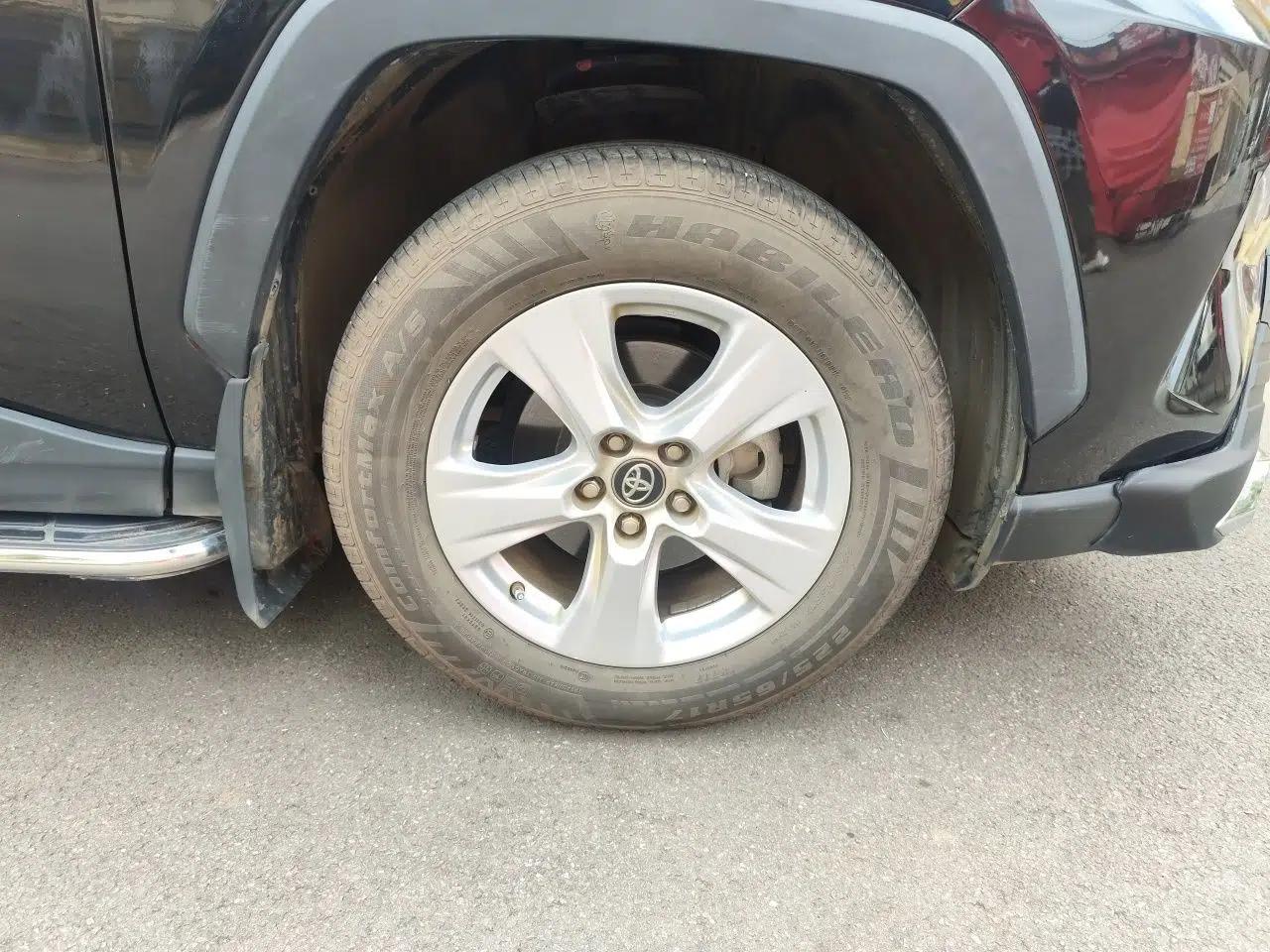 Toyota RAV4 2020 2.0L CVT Two-Wheel Drive Urban Edition — миниатюра 8