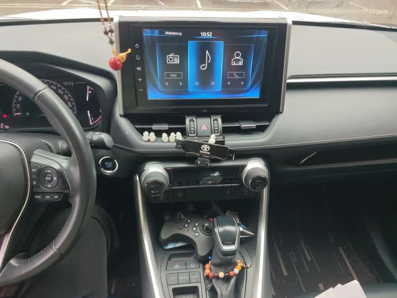 Toyota RAV4 2020 2.0L CVT Two-Wheel Drive Prestige Edition — миниатюра 13