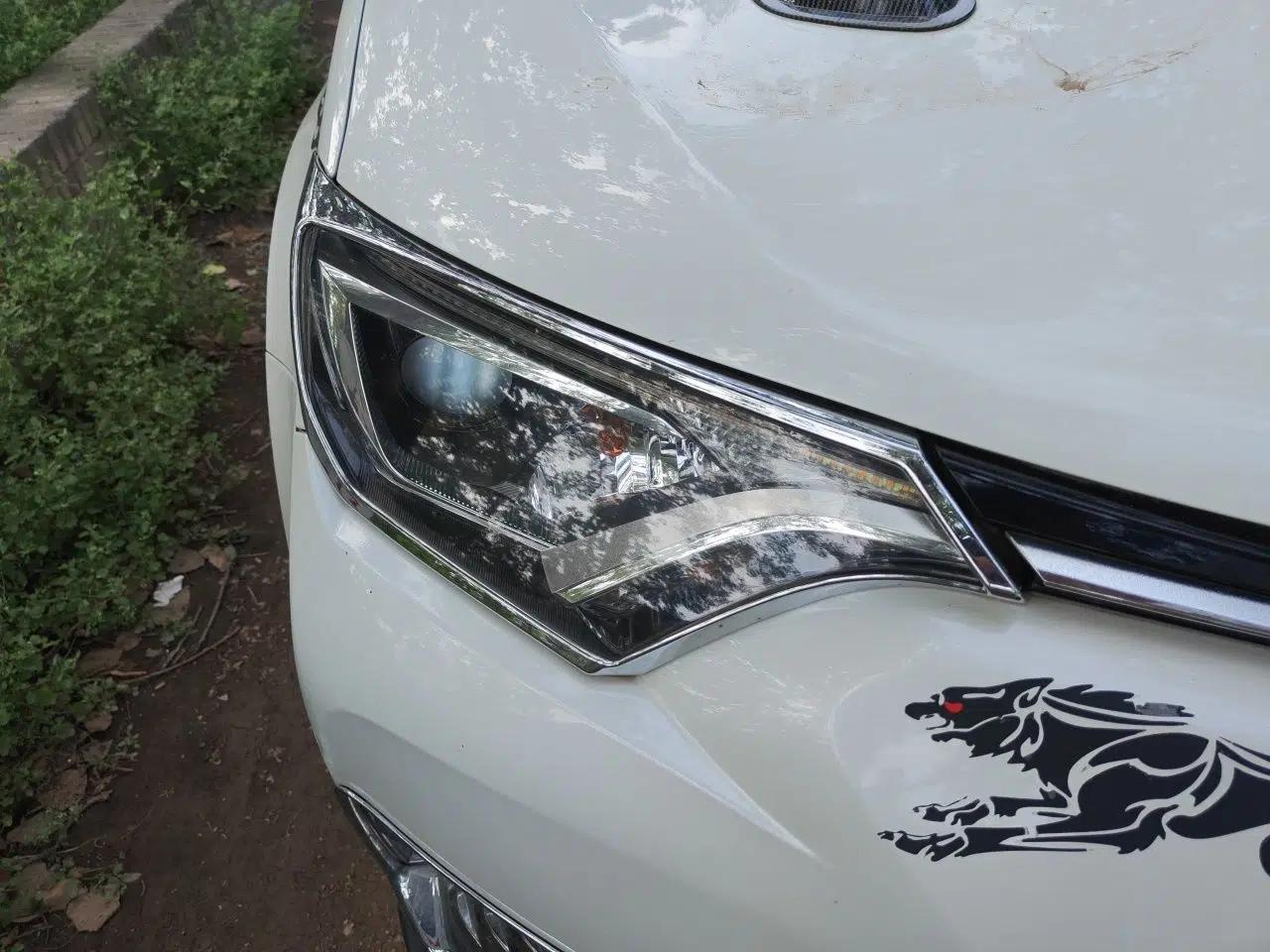 Toyota RAV4 2016 2.0L CVT Two-Wheel Drive Fashion Edition China V Standard — миниатюра 7