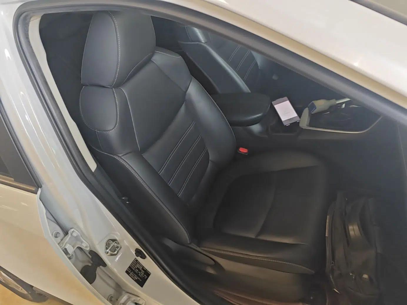 Toyota RAV4 2021 2.0L CVT Two-Wheel Drive Fashion PLUS Edition — миниатюра 19