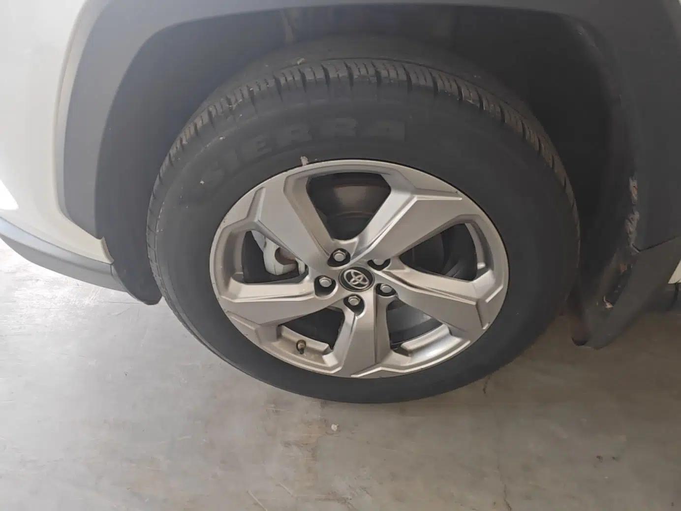 Toyota RAV4 2021 2.0L CVT Two-Wheel Drive Fashion PLUS Edition — миниатюра 10