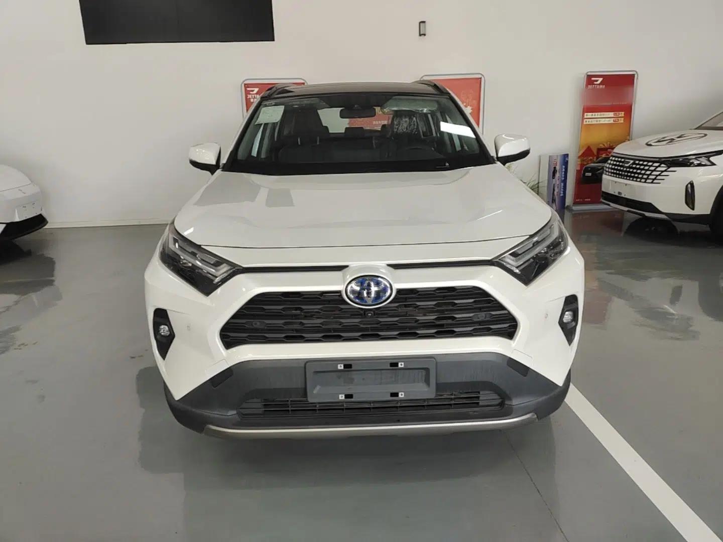 Toyota RAV4 2023 Dual-Engine 2.5L E-CVT Two-Wheel Drive Elite Plus Edition — миниатюра 2