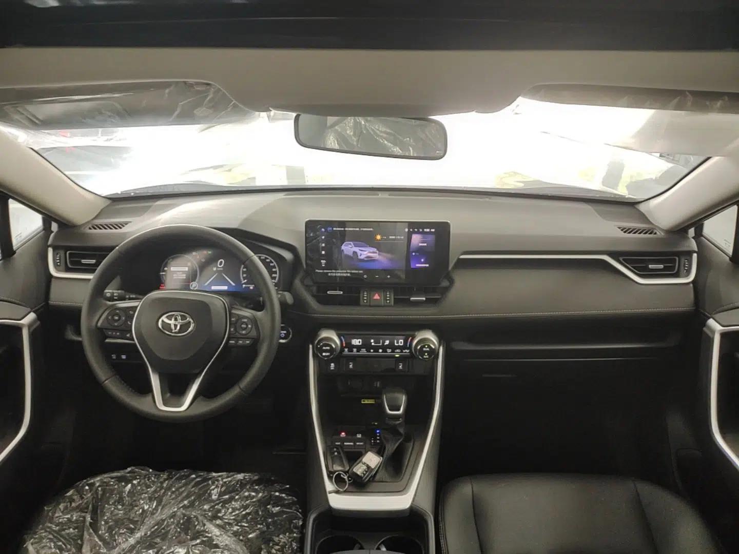 Toyota RAV4 2023 Dual-Engine 2.5L E-CVT Two-Wheel Drive Elite Plus Edition — миниатюра 17