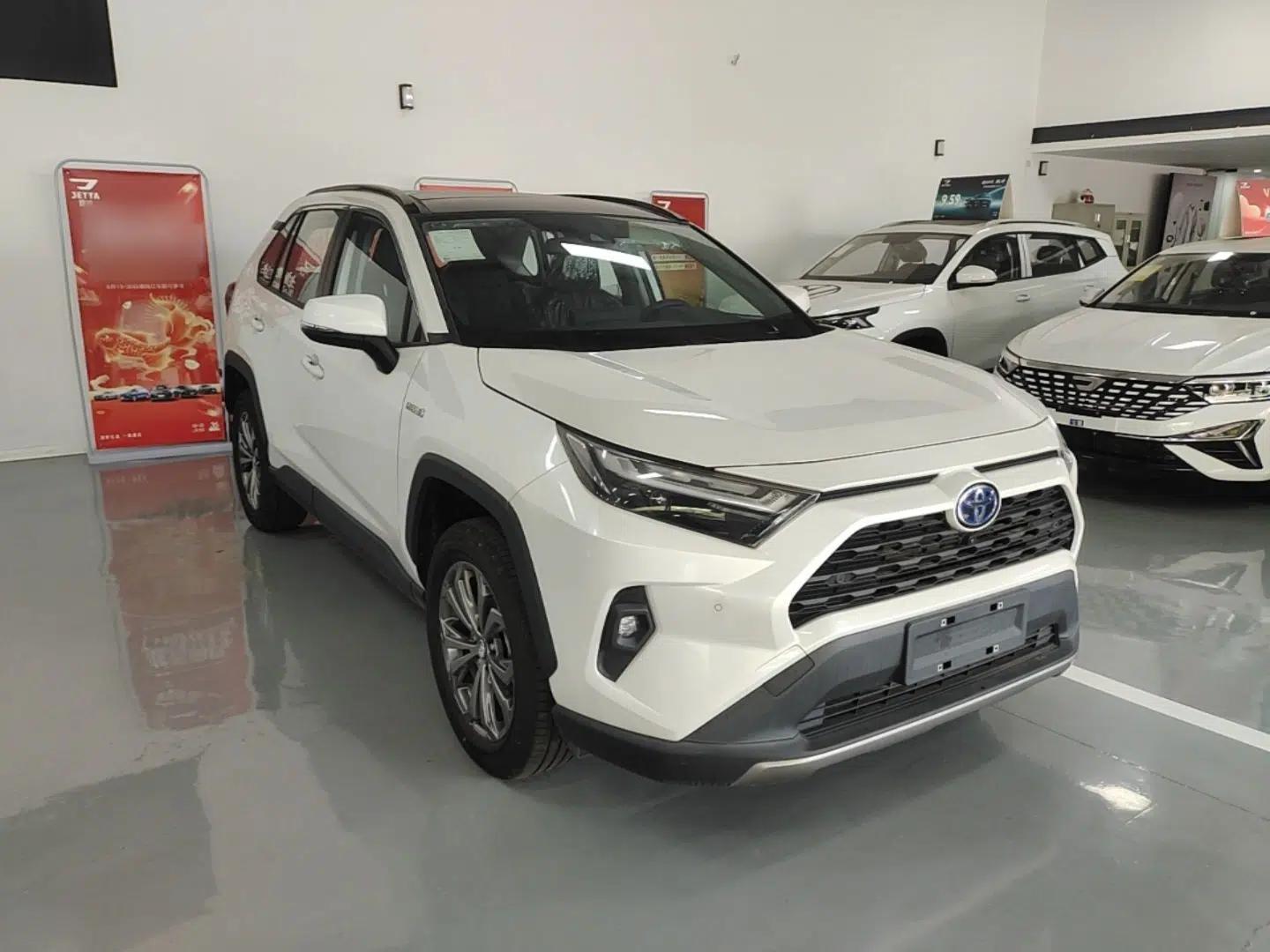 Toyota RAV4 2023 Dual-Engine 2.5L E-CVT Two-Wheel Drive Elite Plus Edition — миниатюра 3