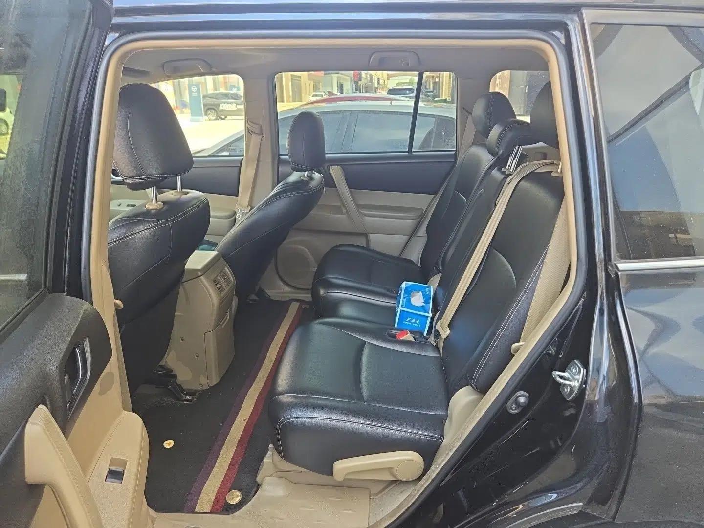 Toyota Highlander 2012 2.7L 2WD 5-Seater Elite Edition — миниатюра 17