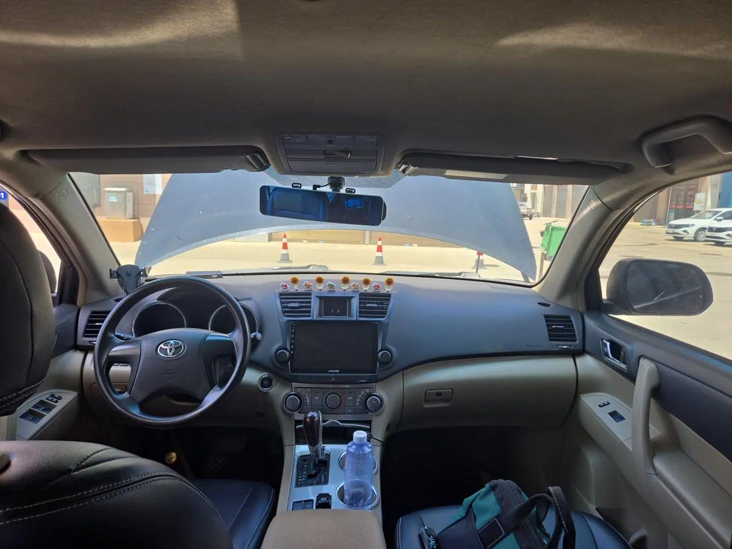 Toyota Highlander 2012 2.7L 2WD 5-Seater Elite Edition — миниатюра 18