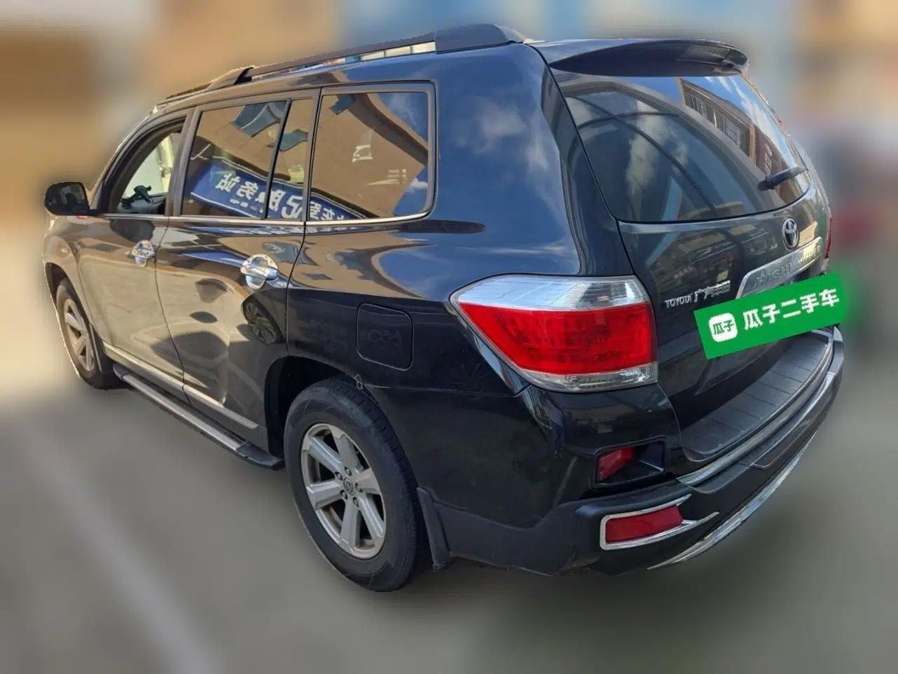 Toyota Highlander 2012 2.7L 2WD 5-Seater Elite Edition — миниатюра 4