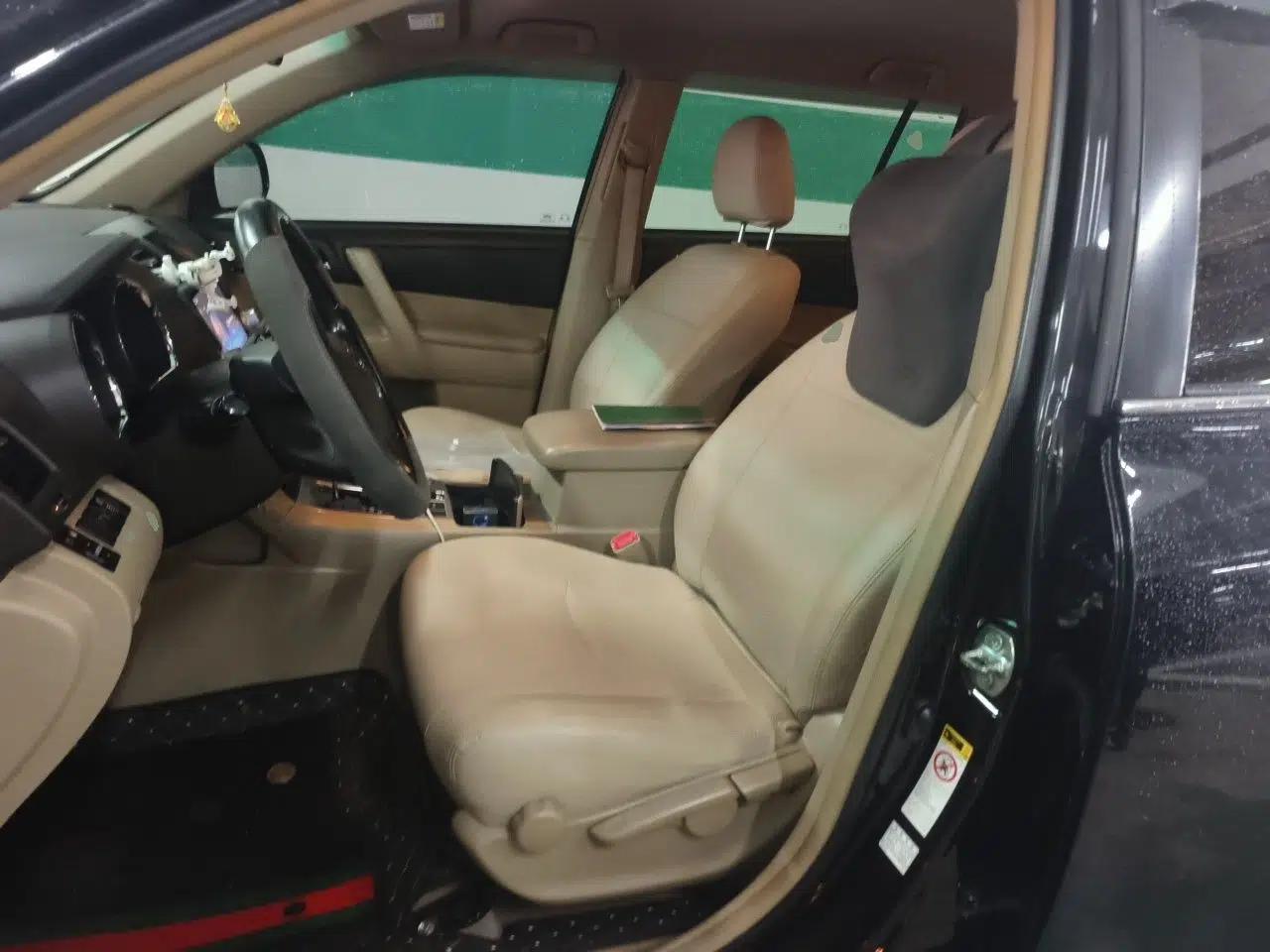 Toyota Highlander 2012 2.7L 2WD 5-Seater Elite Edition — миниатюра 15