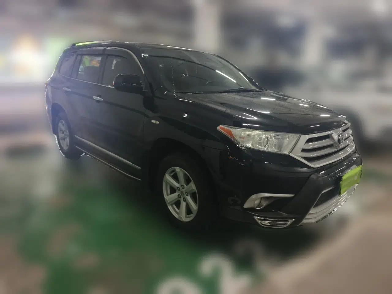 Toyota Highlander 2012 2.7L 2WD 5-Seater Elite Edition — миниатюра 3