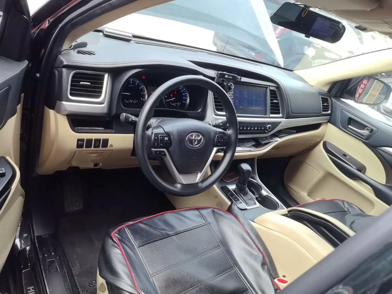 Toyota Highlander 2018 2.0T Two-Wheel Drive Elite Edition 7 Seats China VI Standard — миниатюра 12