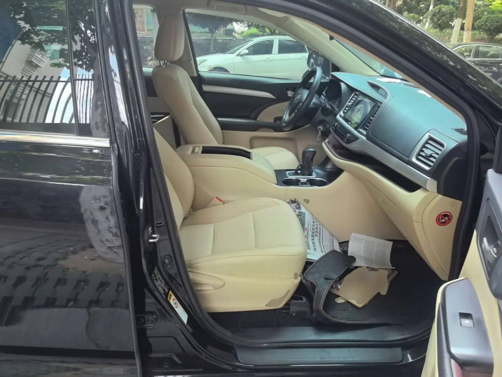 Toyota Highlander 2017 2.0T Two-Wheel Drive Elite Version 7 Seats — миниатюра 19
