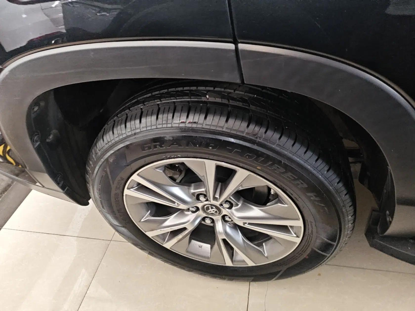 Toyota Highlander 2018 2.0T Two-Wheel Drive Elite Version 5 Seats China VI Standard — миниатюра 11