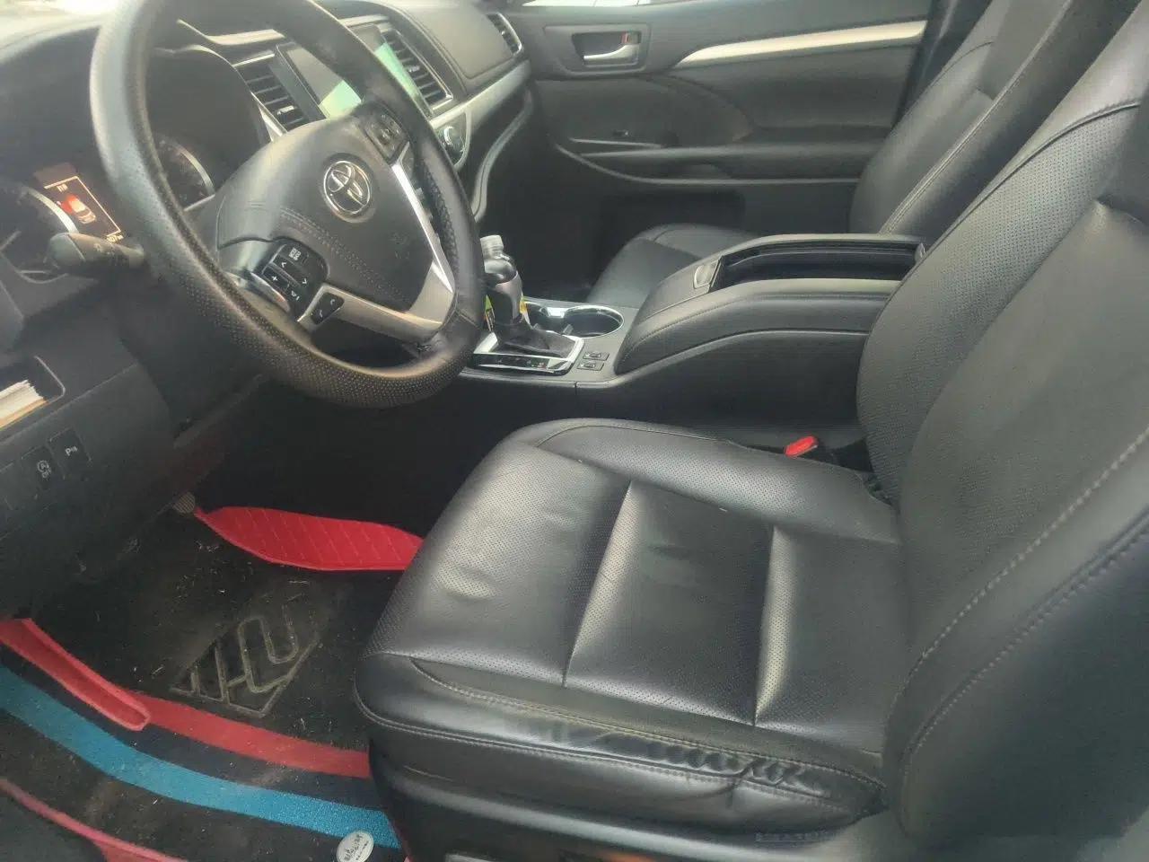Toyota Highlander 2018 2.0T Four-Wheel Drive Luxury Edition 7 Seats China V Emission Standard — миниатюра 15