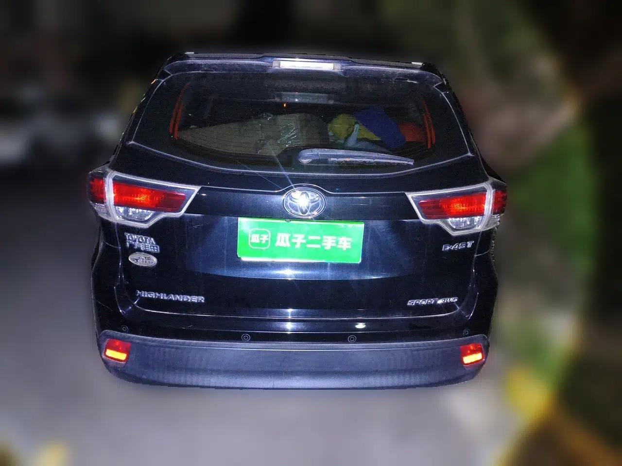 Toyota Highlander 2015 2.0T Four-Wheel Drive Luxury Edition 7-Seater — миниатюра 5