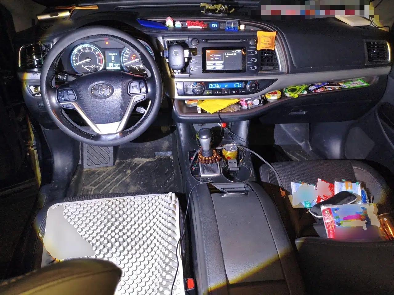 Toyota Highlander 2015 2.0T Four-Wheel Drive Luxury Edition 7-Seater — миниатюра 9