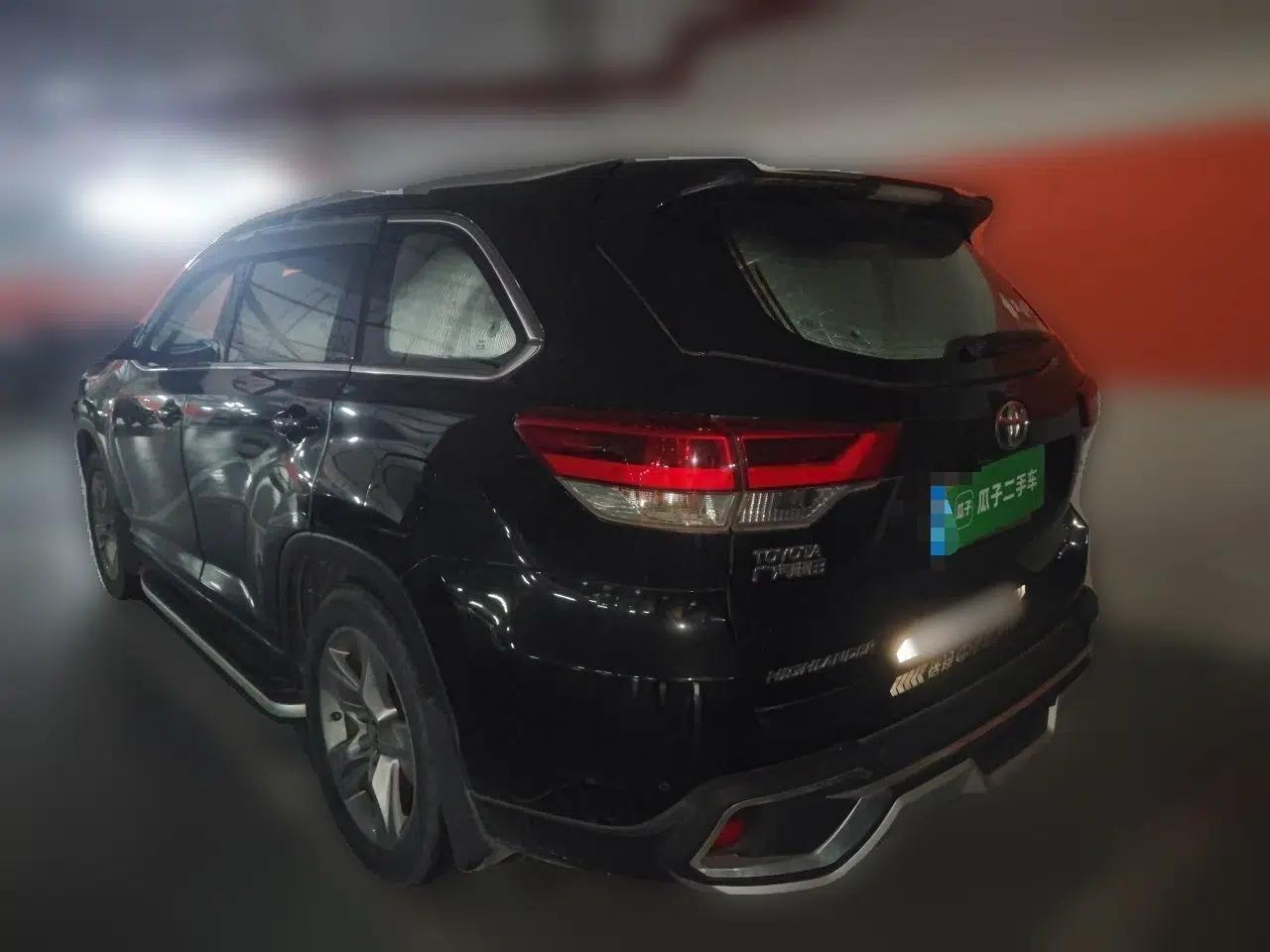 Toyota Highlander 2018 2.0T Two-Wheel-Drive Luxury Edition 7 Seats Emission Standard China V — миниатюра 4