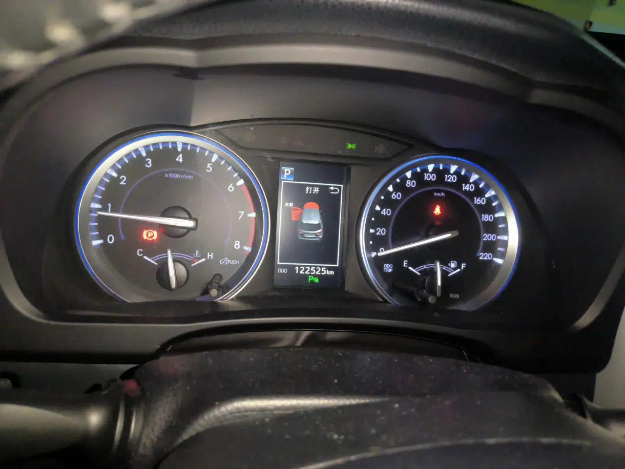 Toyota Highlander 2018 2.0T Four-Wheel Drive Knight Edition 7 Seats China VI Standard — миниатюра 11