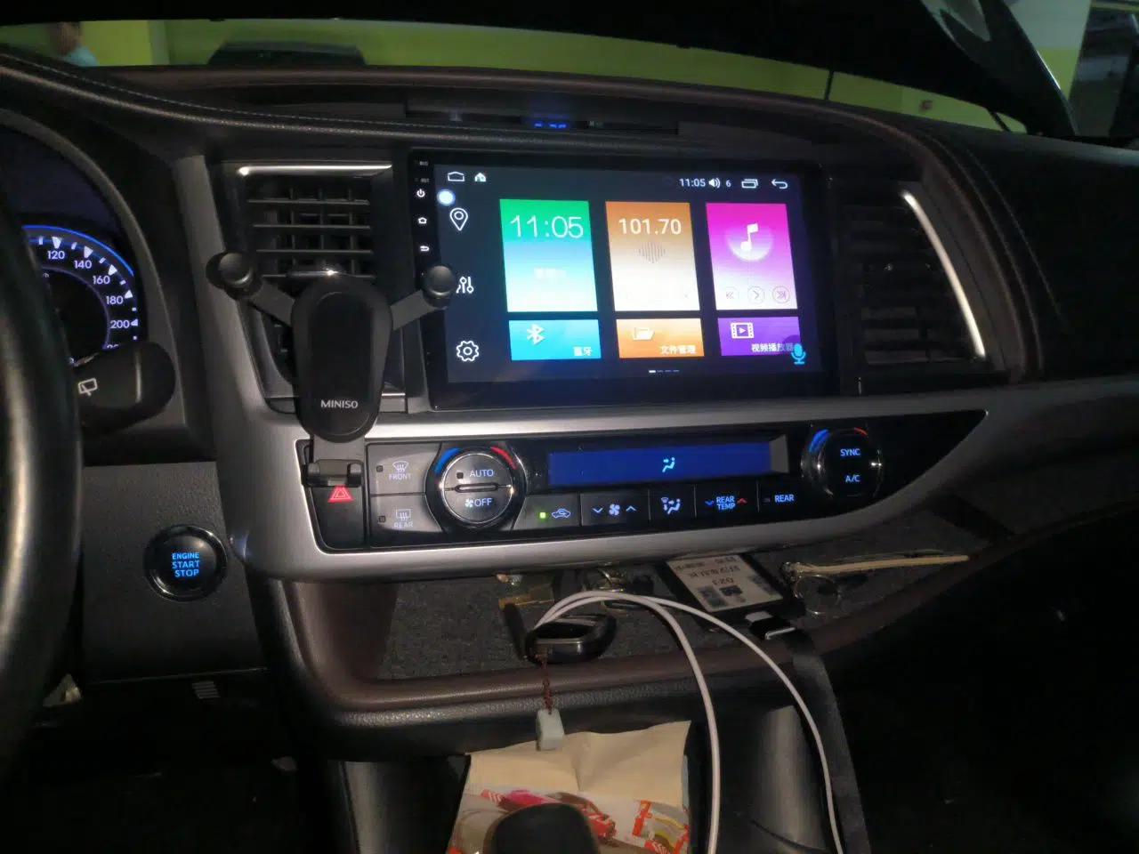 Toyota Highlander 2018 2.0T Four-Wheel Drive Knight Edition 7 Seats China VI Standard — миниатюра 13