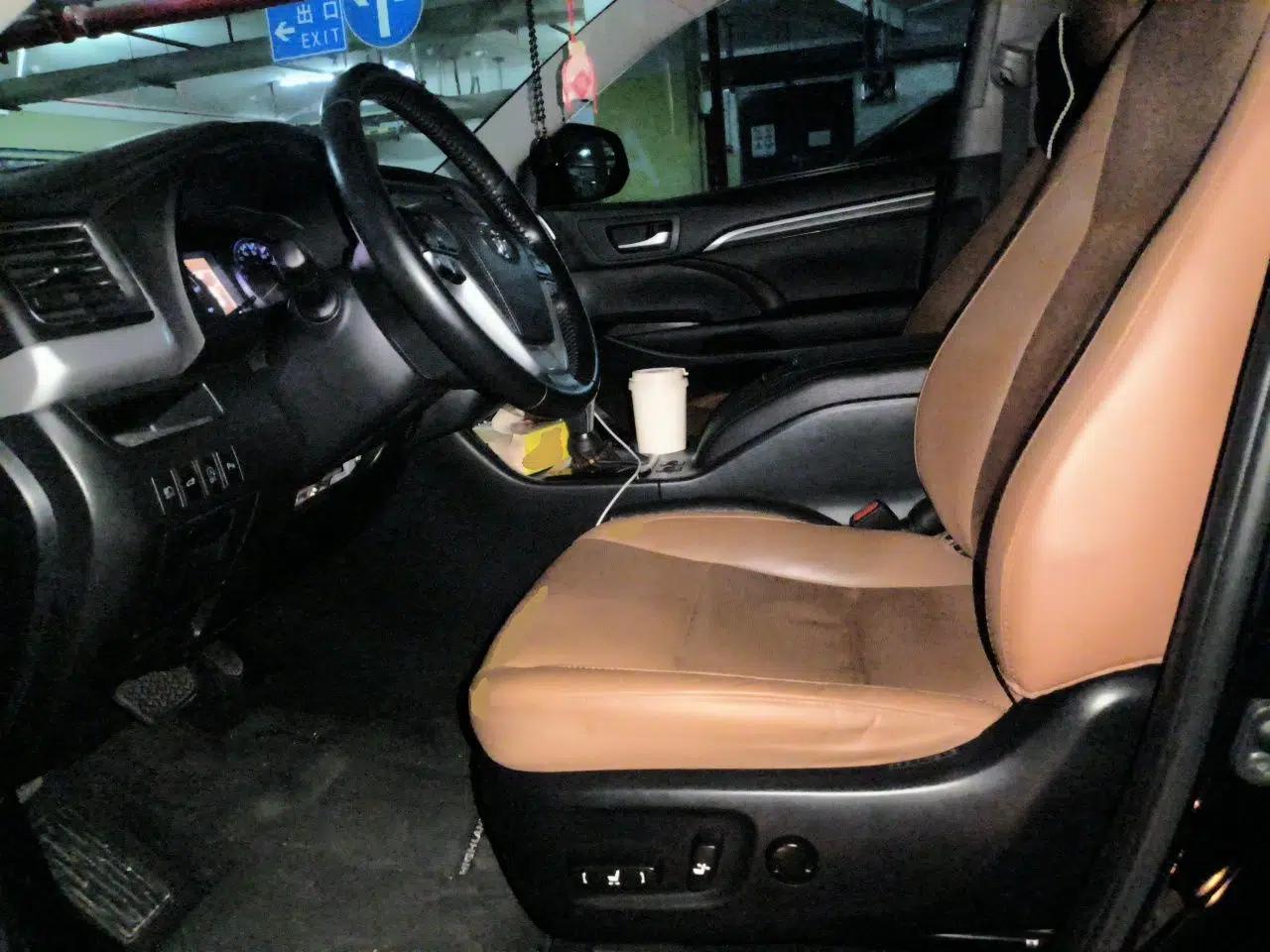 Toyota Highlander 2018 2.0T Four-Wheel Drive Knight Edition 7 Seats China VI Standard — миниатюра 15