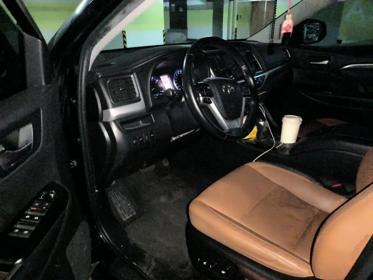 Toyota Highlander 2018 2.0T Four-Wheel Drive Knight Edition 7 Seats China VI Standard — миниатюра 16