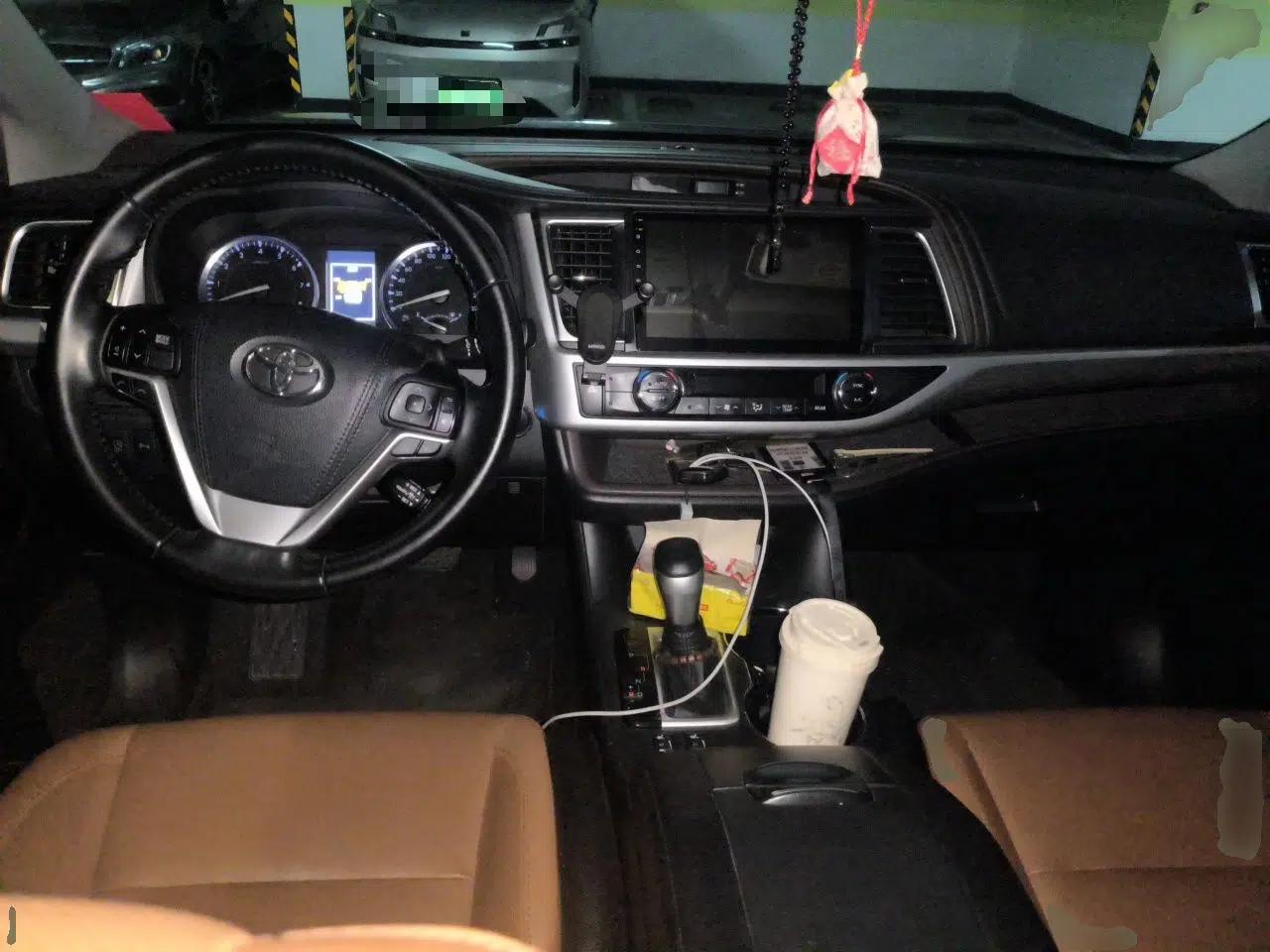Toyota Highlander 2018 2.0T Four-Wheel Drive Knight Edition 7 Seats China VI Standard — миниатюра 9