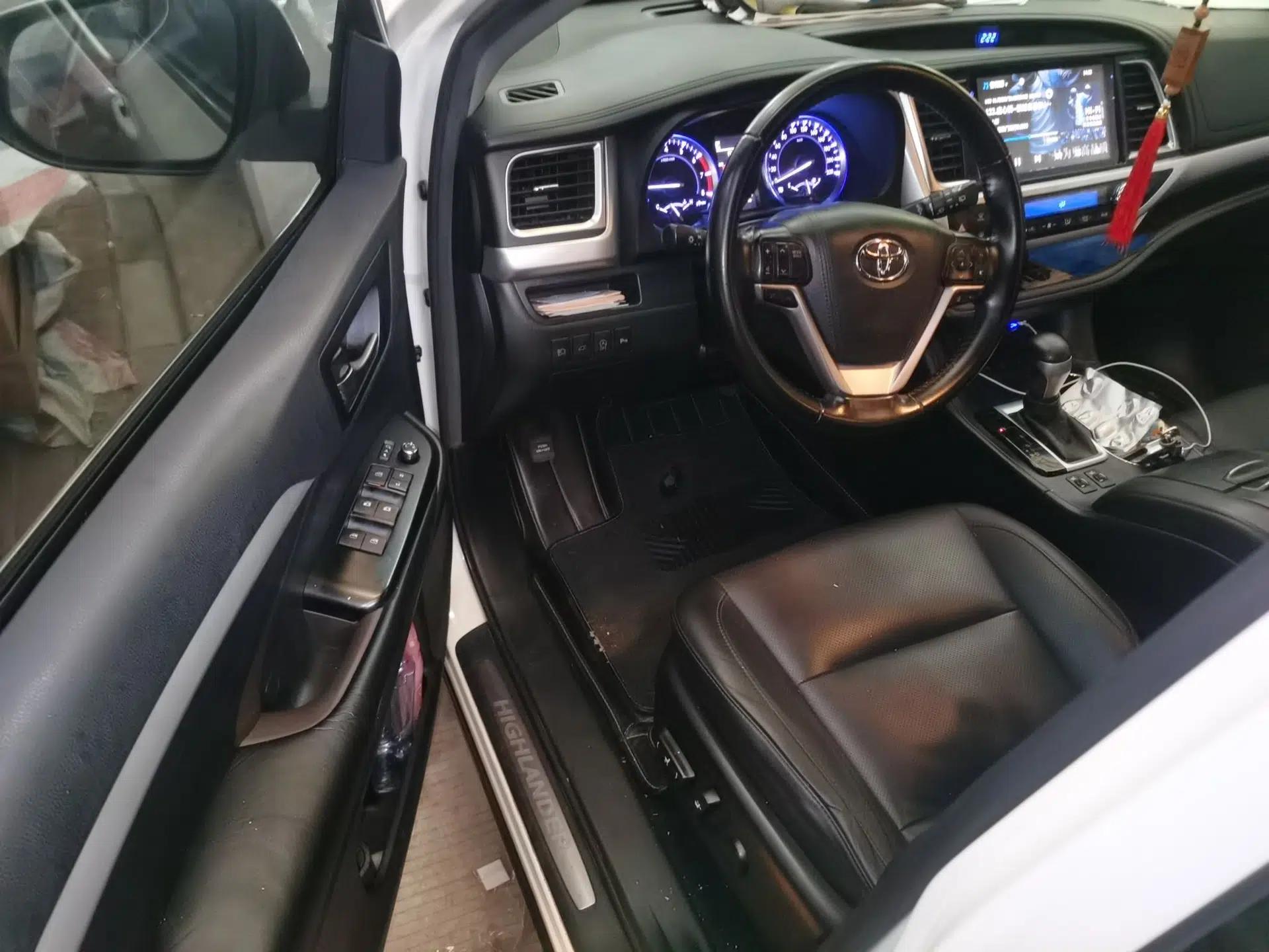 Toyota Highlander 2018 2.0T Four-Wheel Drive Prestige Version 7 Seats China VI Standard — миниатюра 16