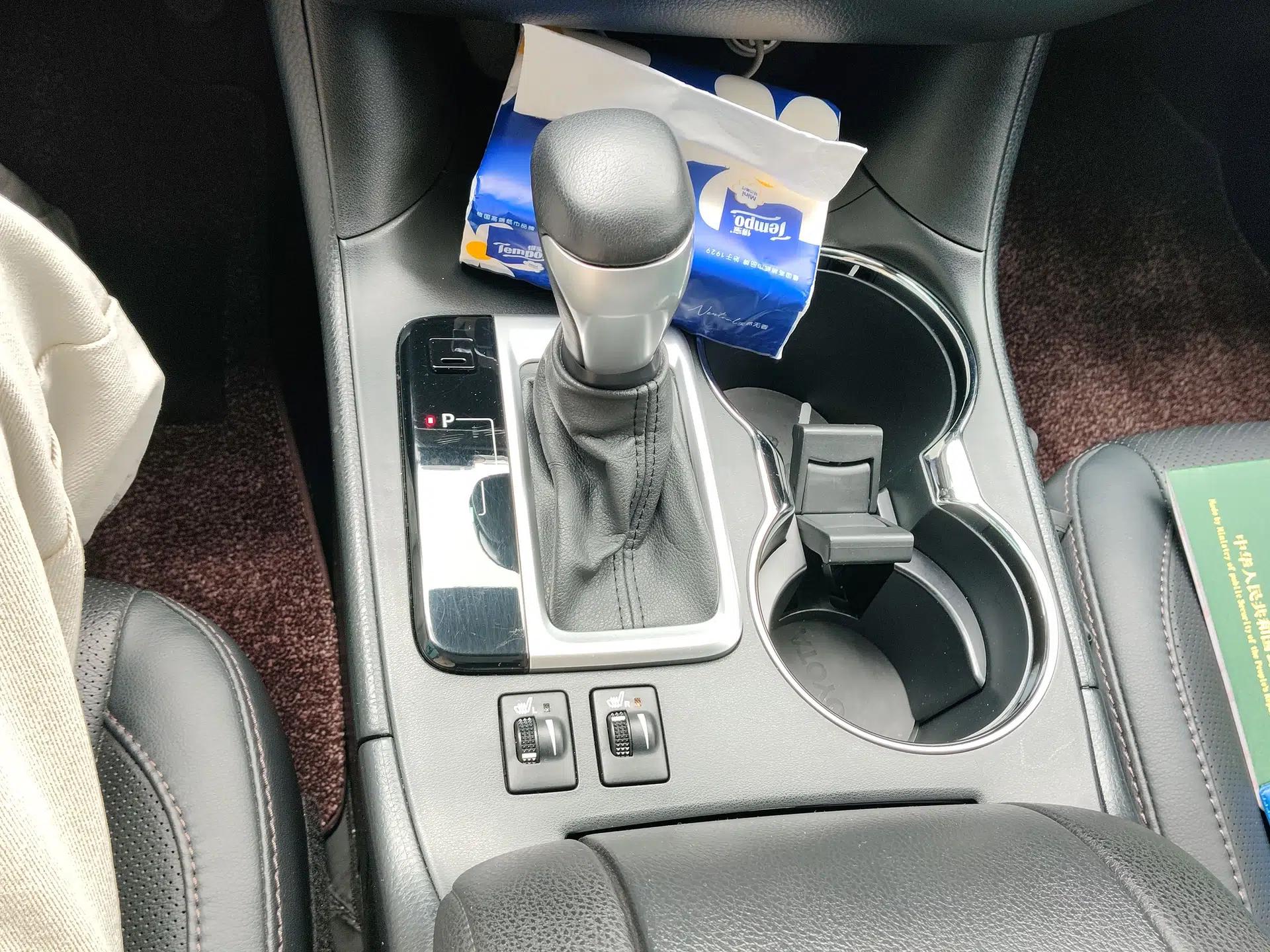 Toyota Highlander 2021 2.0T Four-Wheel Drive Luxury Edition 7 Seats — миниатюра 14