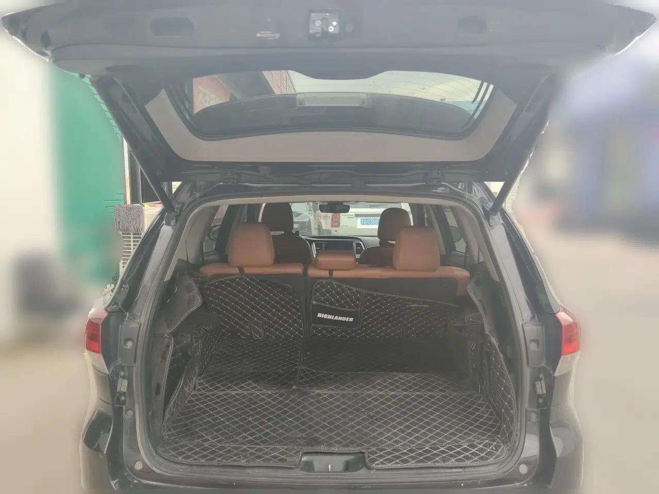 Toyota Highlander 2018 2.0T Four-Wheel Drive Knight Edition 7 Seats China VI Standard — миниатюра 19