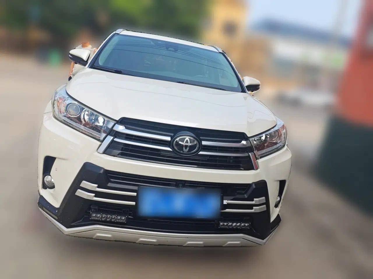 Toyota Highlander 2018 2.0T Four-Wheel Drive Prestige Version 7 Seats China VI Standard — миниатюра 2