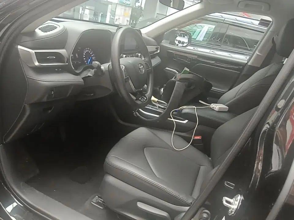 Toyota Highlander 2023 2.5L Smart Electric Hybrid Dual-Engine 4x4 Elite Edition 7 Seats — миниатюра 17