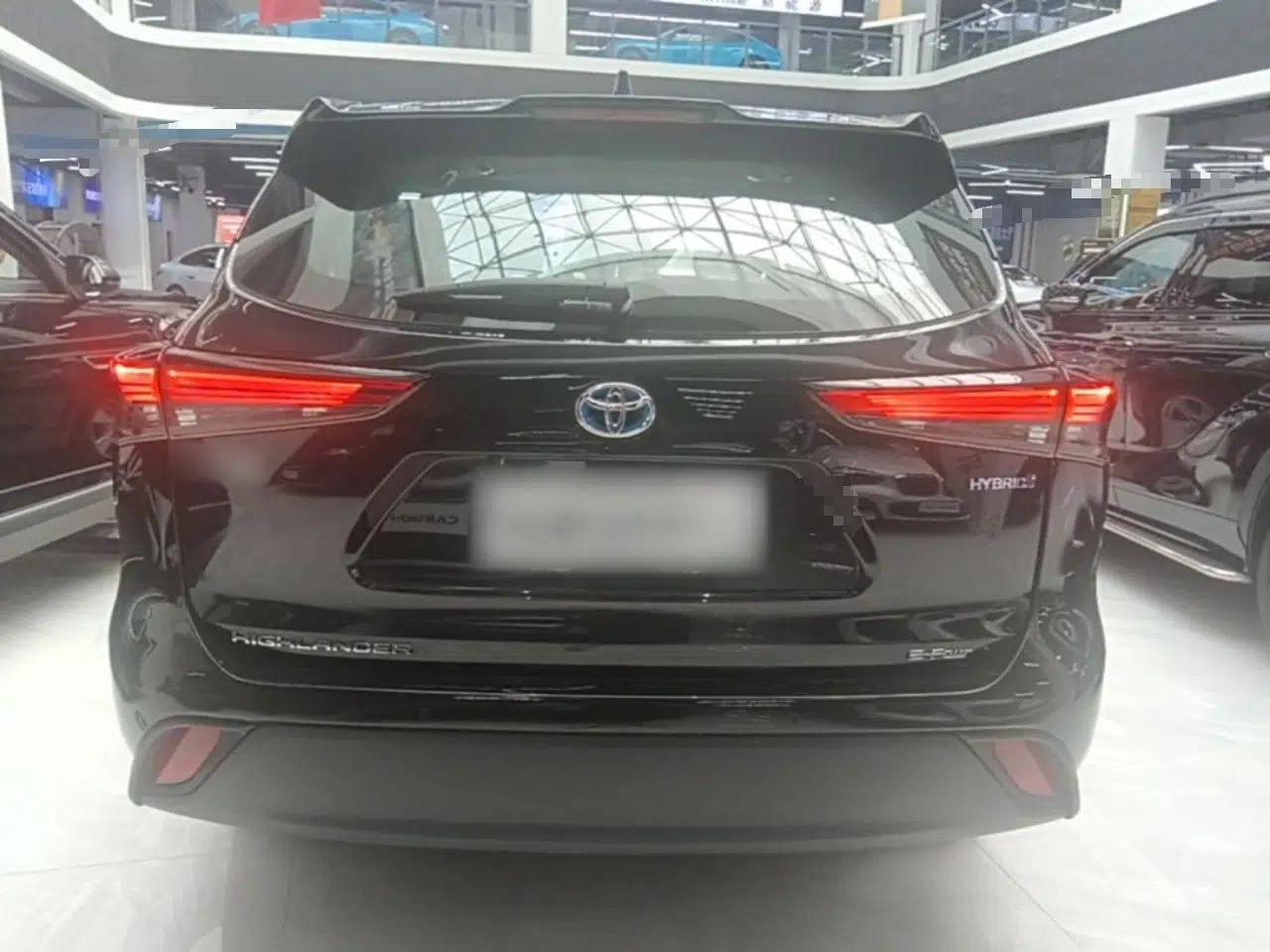 Toyota Highlander 2023 2.5L Smart Electric Hybrid Dual-Engine 4x4 Elite Edition 7 Seats — миниатюра 5