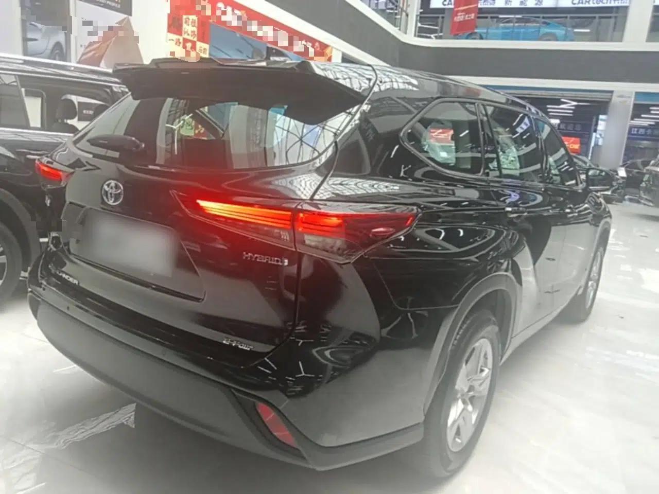 Toyota Highlander 2023 2.5L Smart Electric Hybrid Dual-Engine 4x4 Elite Edition 7 Seats — миниатюра 6