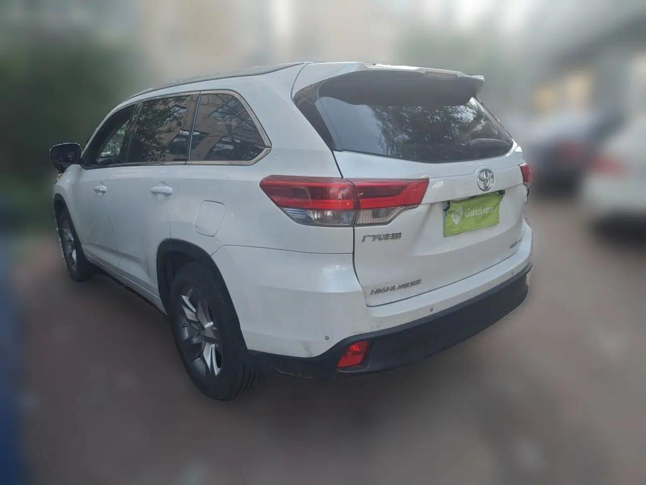 Toyota Highlander 2018 2.0T Four-Wheel Drive Luxury Version 7 Seats China VI Standard — миниатюра 4