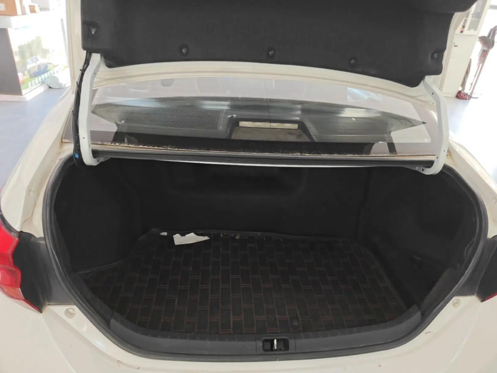 Toyota Levin 2016 Dual-Engine 1.8H GS E-CVT Elite Model with Sunroof — миниатюра 22